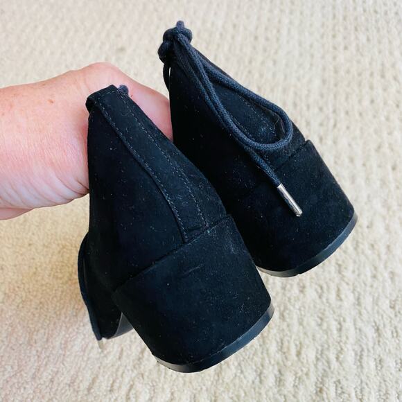 Charles David US 5M Shoes Black Suede Lace Up Mid Heel Dressy Ghillies Unique - Picture 3 of 11